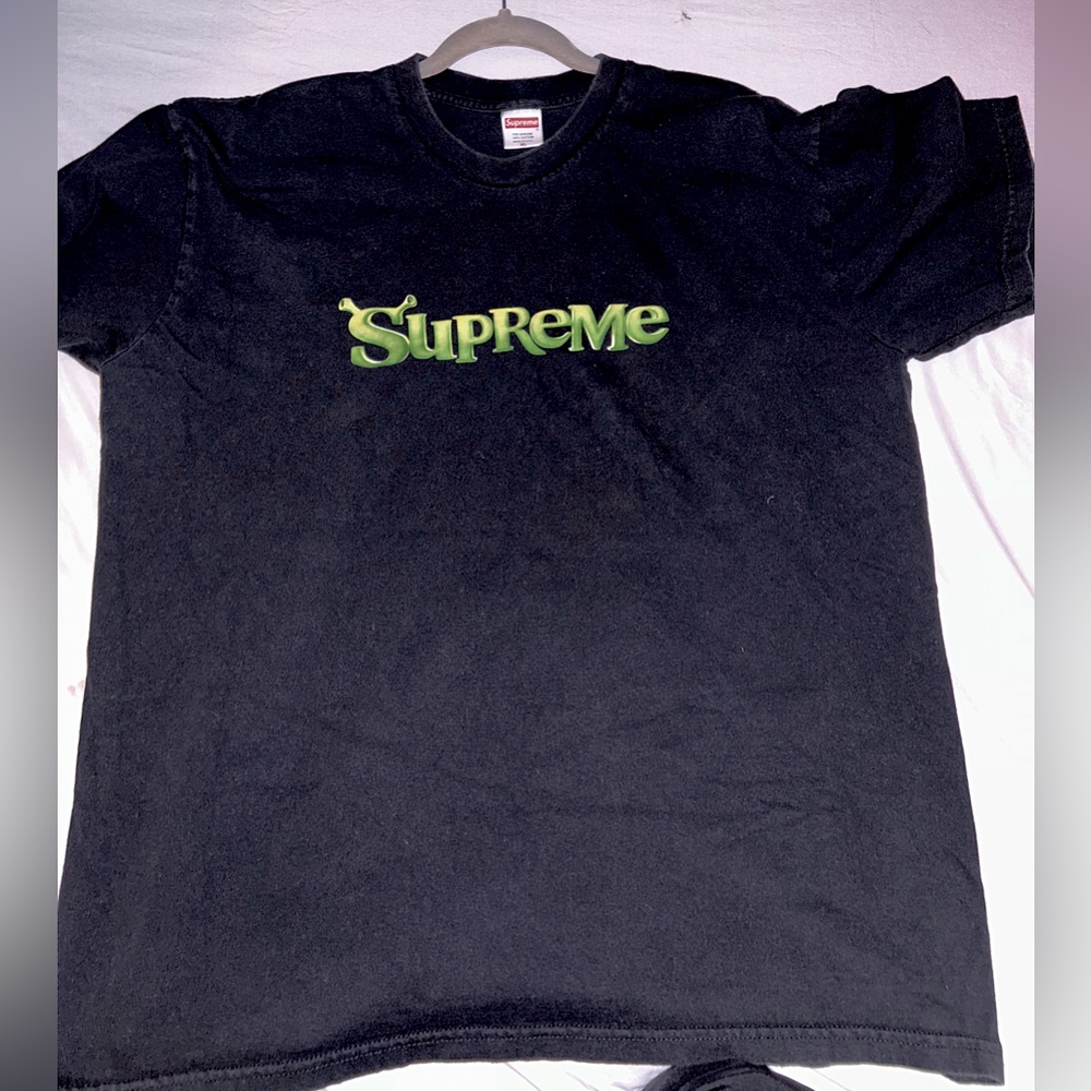 XL Men’s Authentic Supreme ‘Shrek’ Tshirt. Good condition
